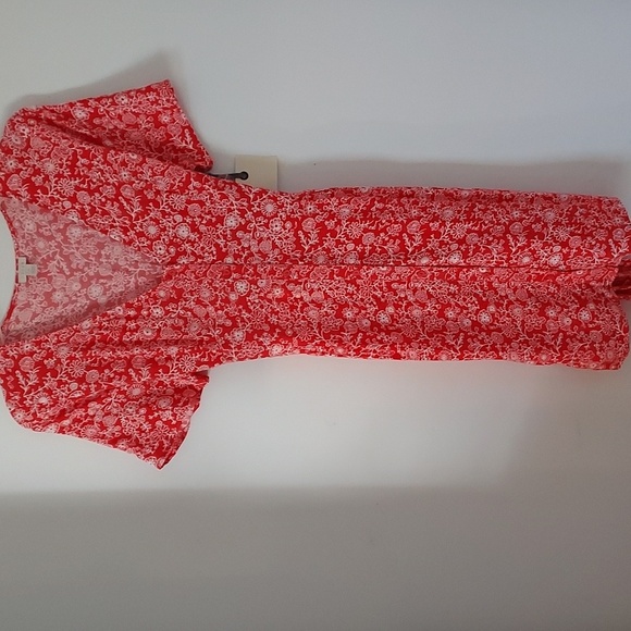 Hinge Dress Floral Design Size Medium - Picture 2 of 10